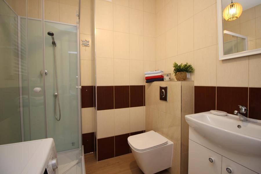 Morskie Klimaty - Rejs Apartment Swinoujscie Ngoại thất bức ảnh